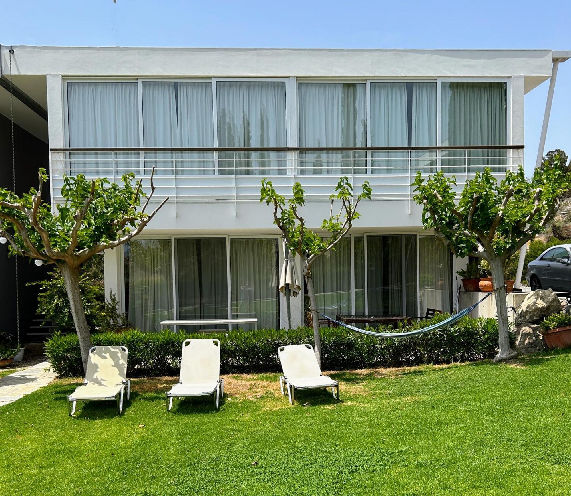 Art By Praxis Apartment Governors Beach Exterior photo