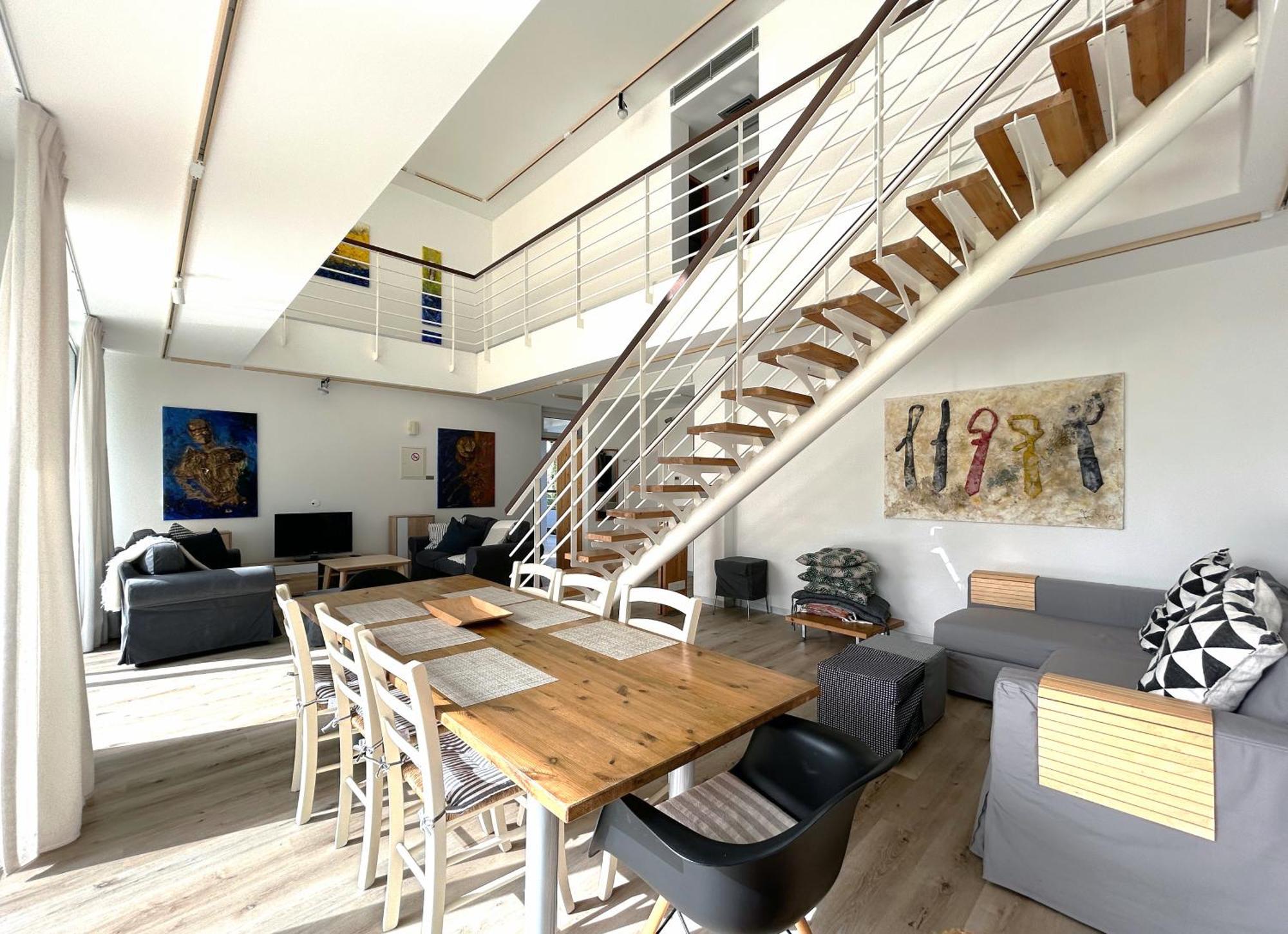 Art By Praxis Apartment Governors Beach Exterior photo